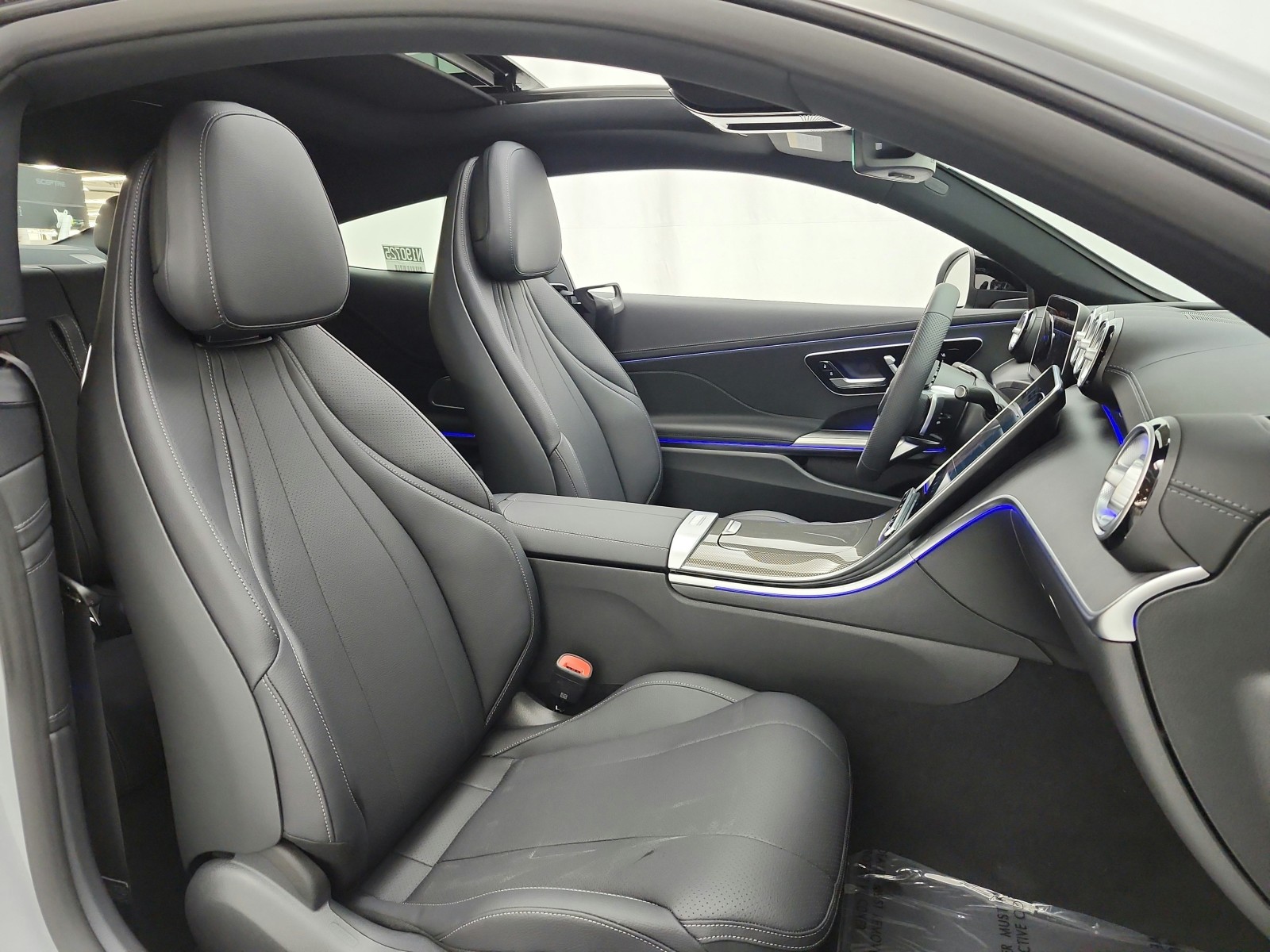 New 2027 MANUFAKTUR Alpine Grey Metallic Mercedes-Benz CLE 300 4MATIC® Coupe image 14