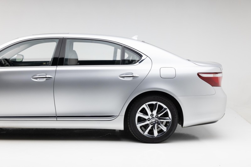 2007 Lexus LS 460 L L in ,