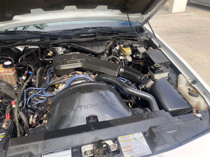 1995 Ford Crown Victoria LOW MILES 43,331 in , 