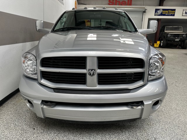 2007 Dodge Ram 3500 SLT DRW RWD Mega Cab 5.9L-Cummins in , 