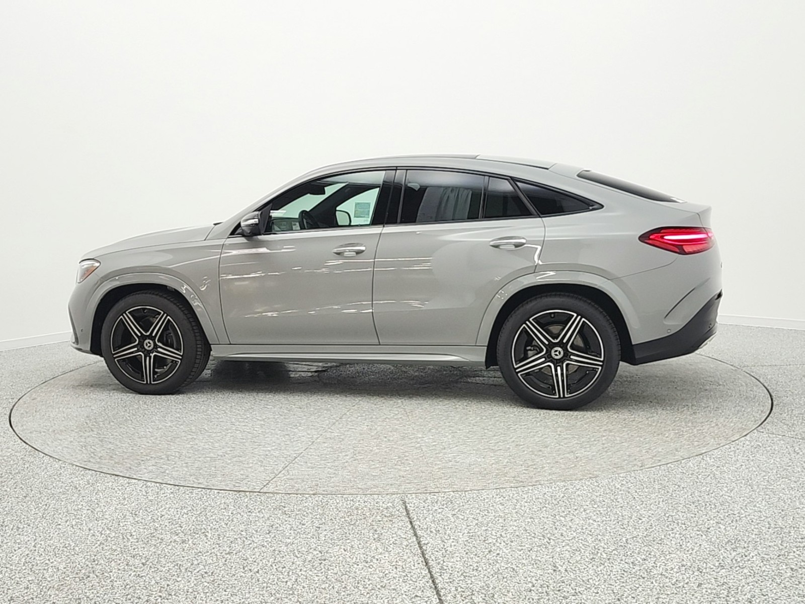 New 2026 MANUFAKTUR Alpine Grey Mercedes-Benz GLE 450 image 8