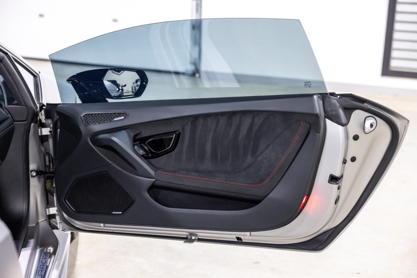 2017 Lamborghini Huracan Base - Photo 29