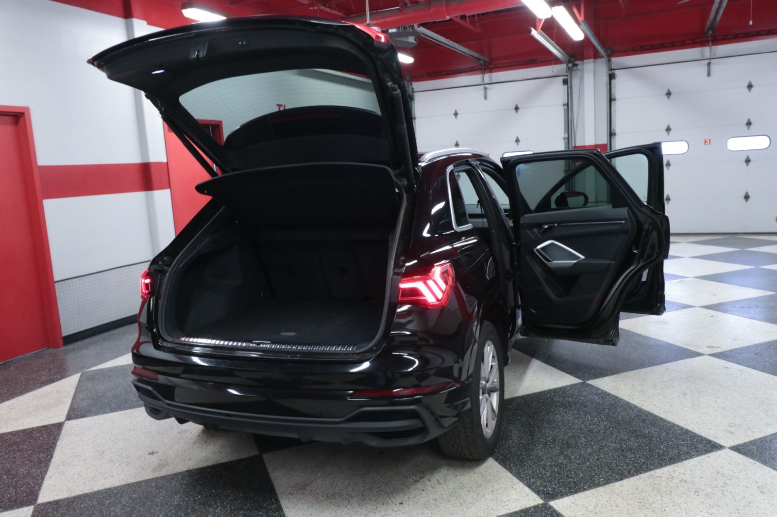 Used Car 2023 Audi Q3  S Line Premium For Sale Under $25,000 In Austin, Texas