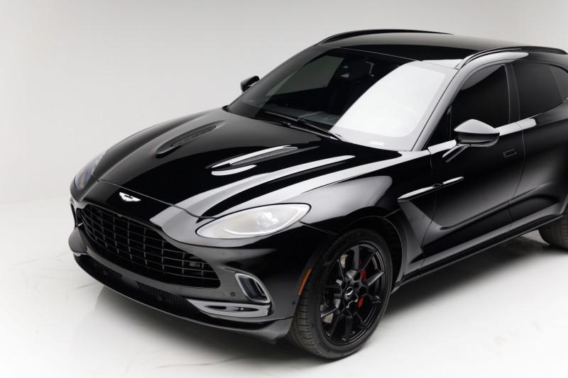 2021 Aston Martin DBX  in , 