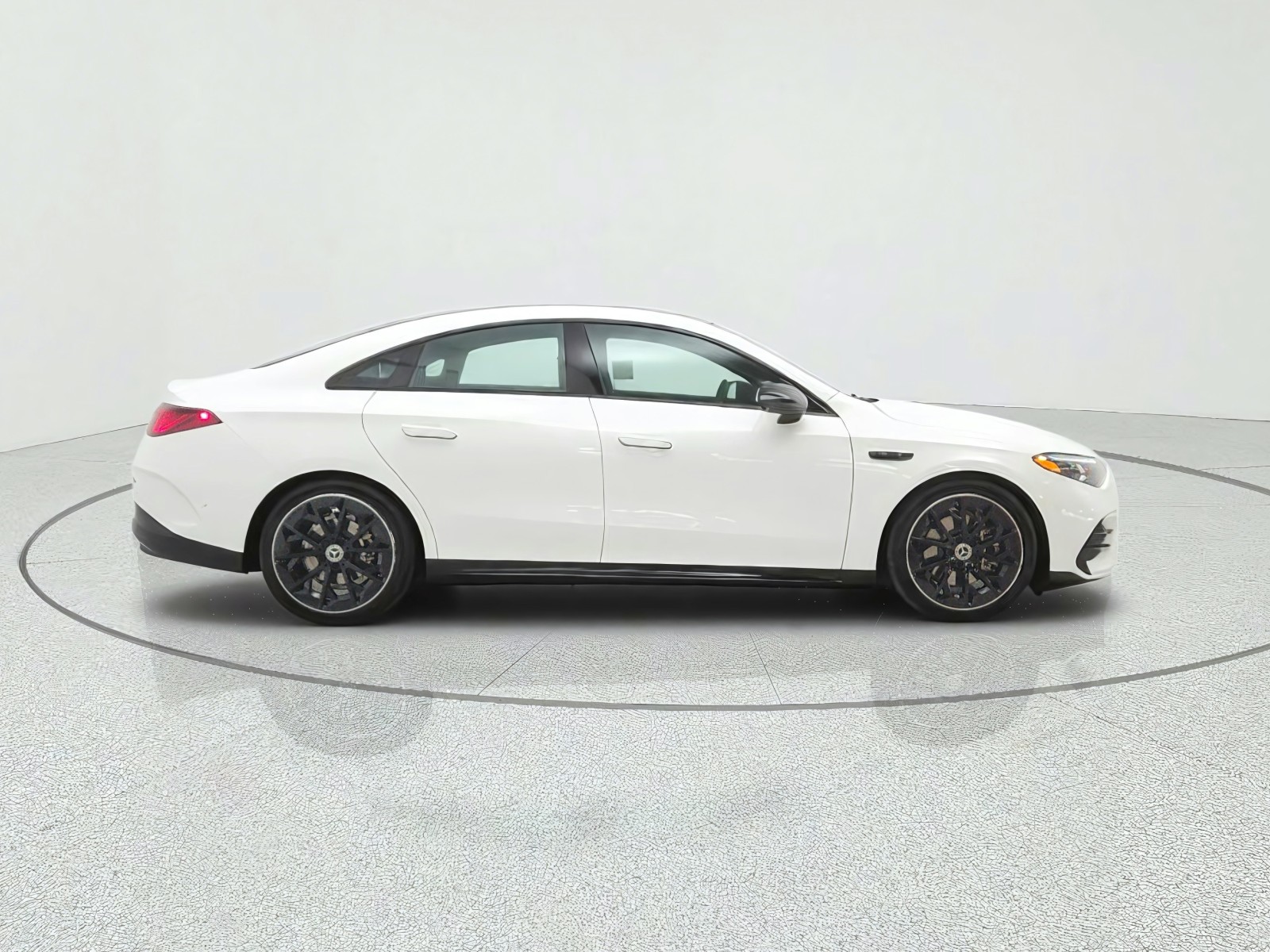 New 2027 Polar White Mercedes-Benz CLA 220 Hybrid FWD image 4