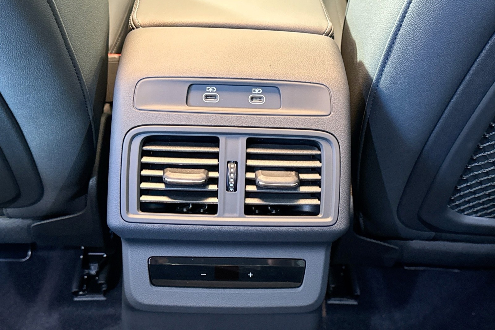 New 2025 Tambora Gray Metallic Audi Premium Plus 2.0 TFSI quattro image 22