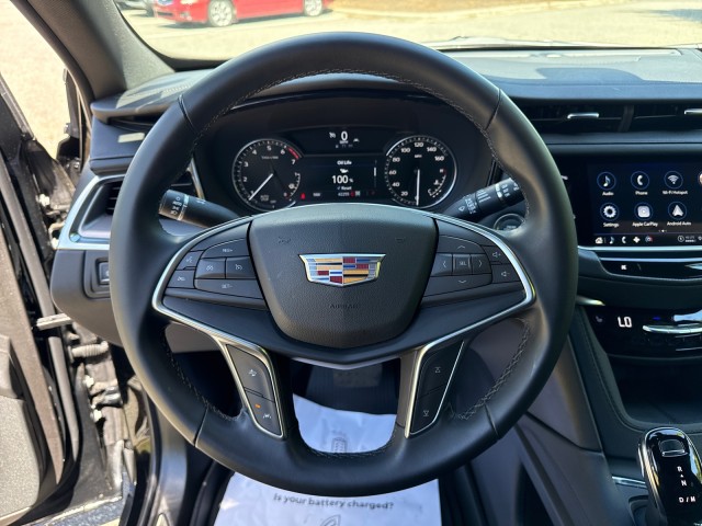 CadillacXT524