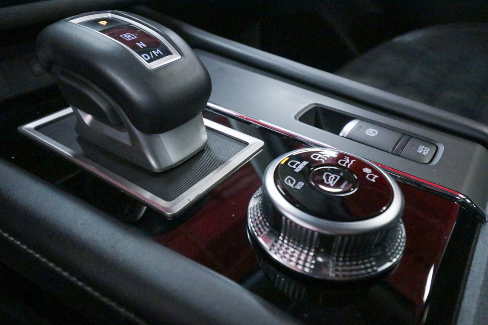 Used Car 2024 Mitsubishi Outlander  Se For Sale Under $25,000 In Austin, Texas