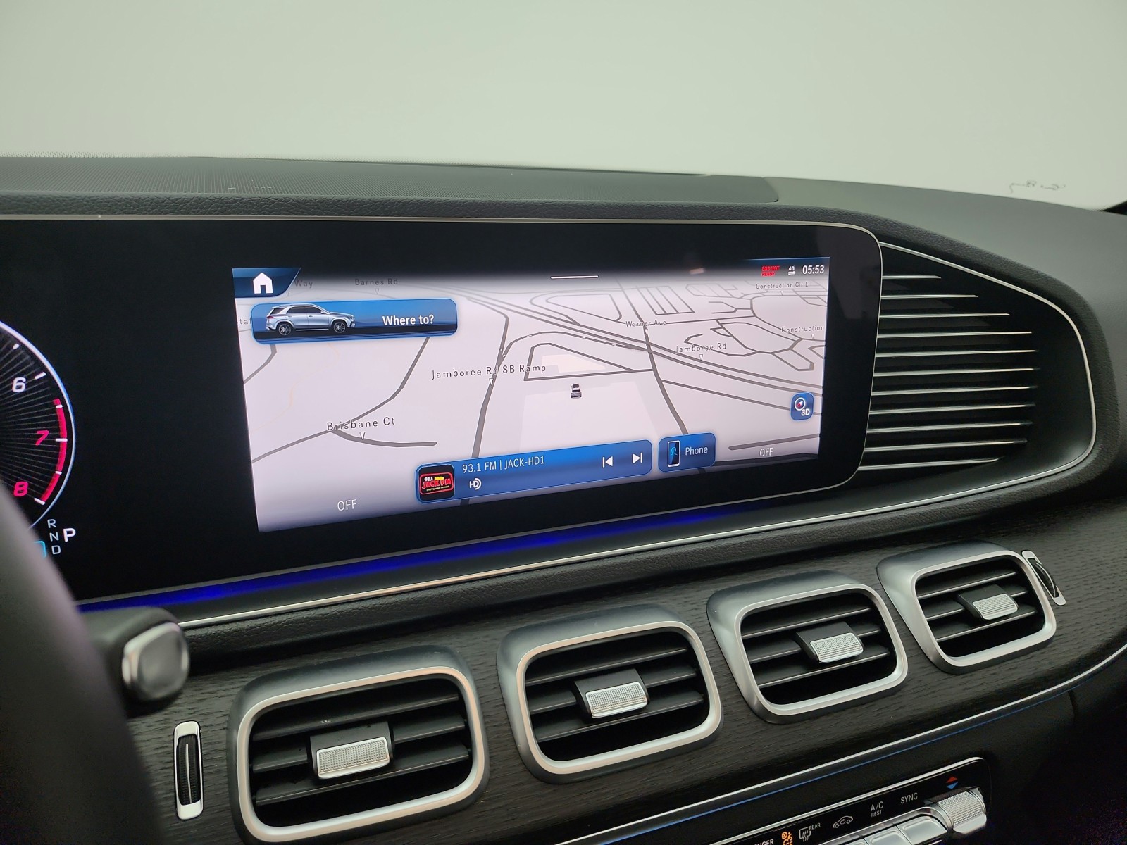 Certified Used 2026 Obsidian Black Metallic Mercedes-Benz GLE 350 4MATIC® SUV image 10