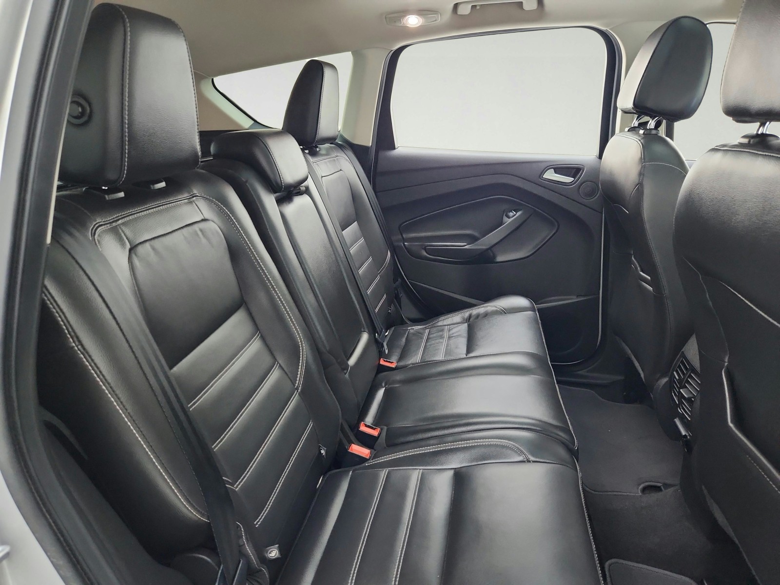 Used 2017 INGOT SILVER Ford Titanium image 31
