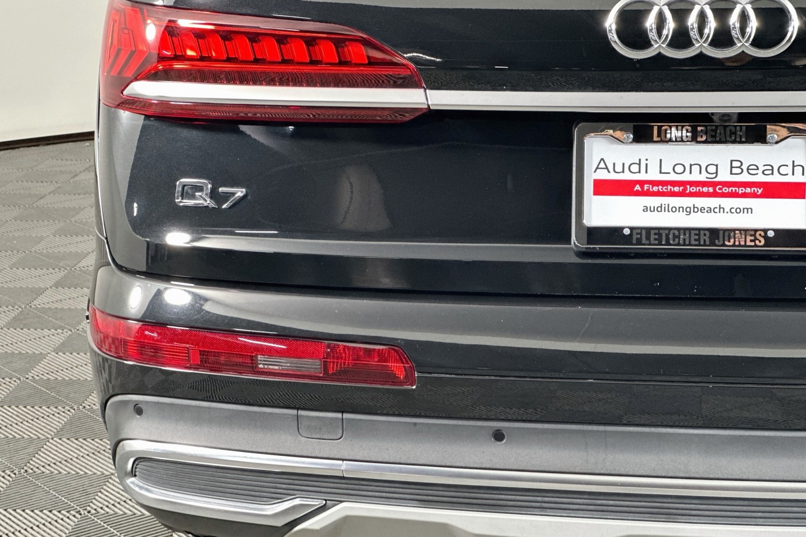 Used 2023 Mythos Black Metallic Audi Premium image 17