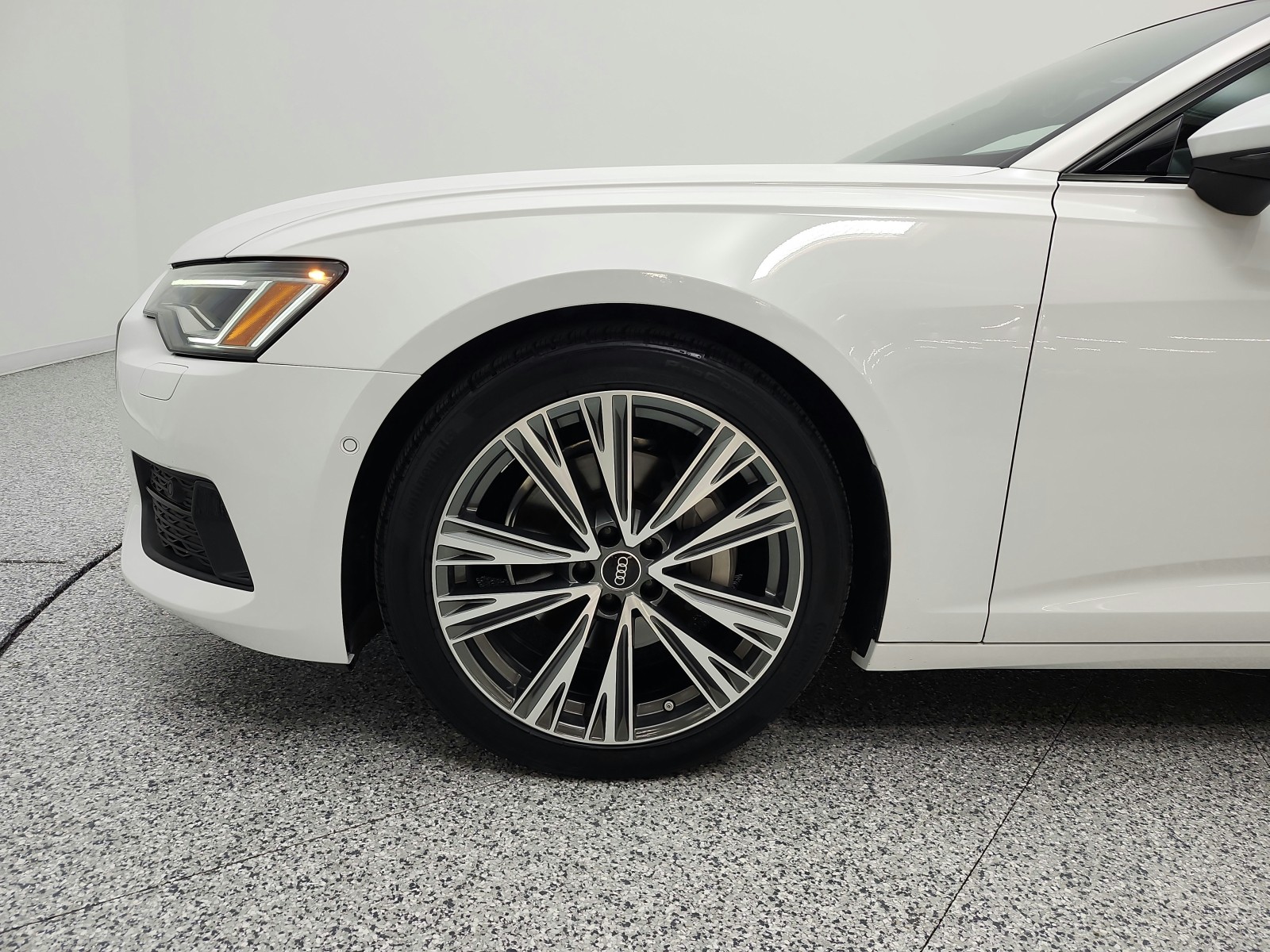 Used 2023 Ibis White Audi Premium Plus image 30