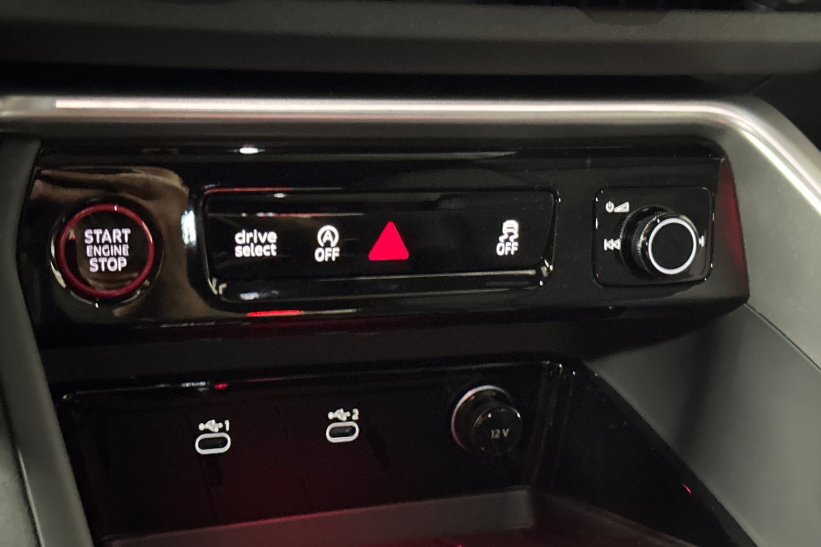 New 2026 Mythos Black Metallic Audi Premium Plus 3.0 TFSI quattro image 19