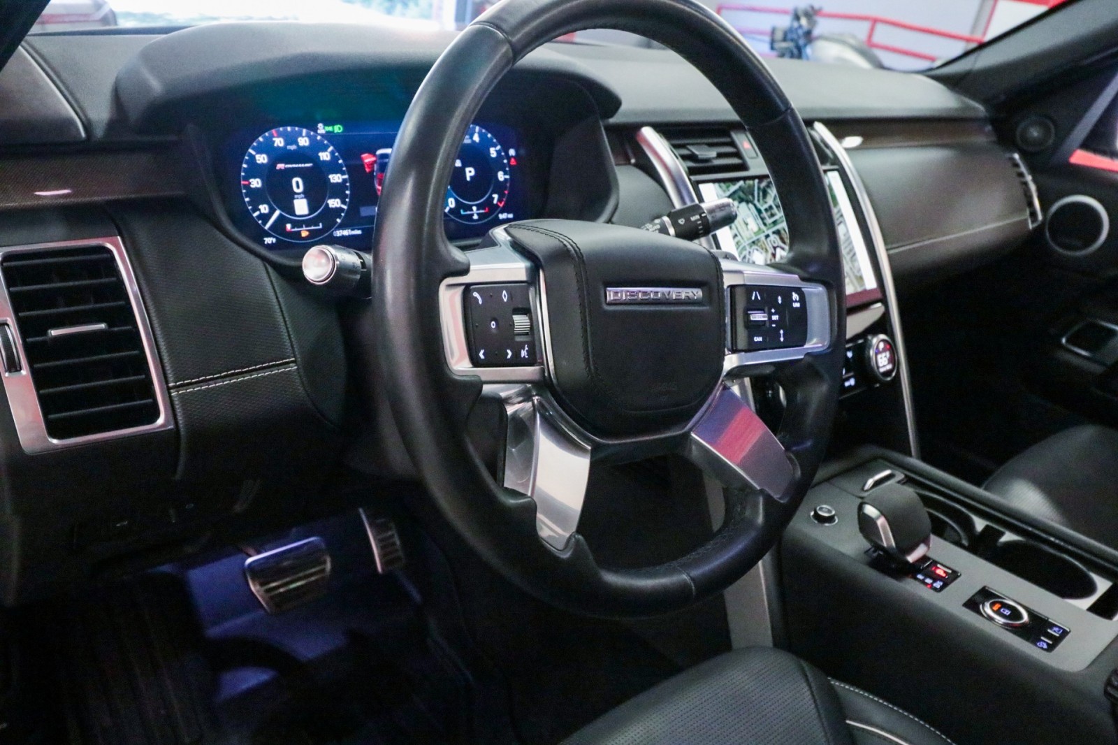 Used Car 2022 Land Rover Discovery  Hse R-dynamic For Sale Under $40,000 In Austin, Texas