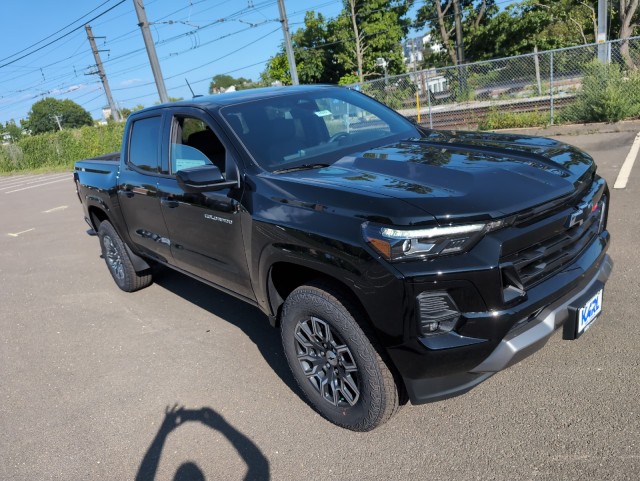 2024 Chevrolet Colorado 4WD Z71 3