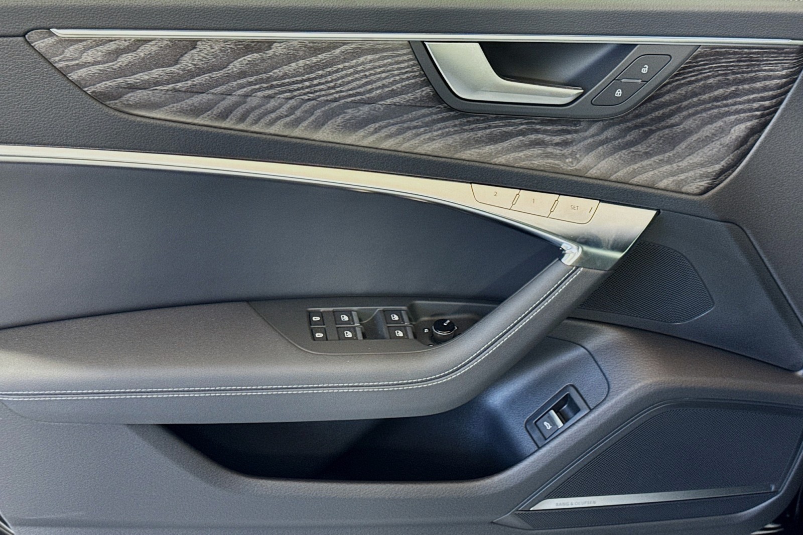 New 2025 Mythos Black Metallic Audi Premium Plus 45 TFSI quattro image 16