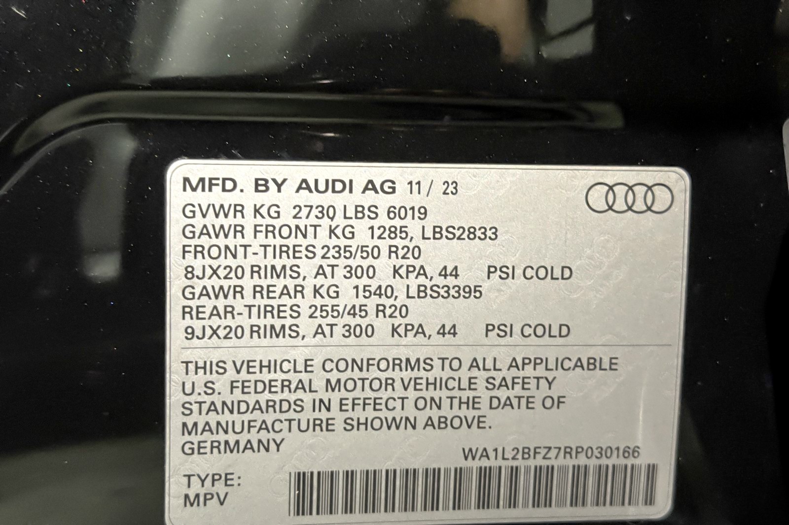 Used 2024 Mythos Black Metallic Audi Premium Plus 50 quattro image 28