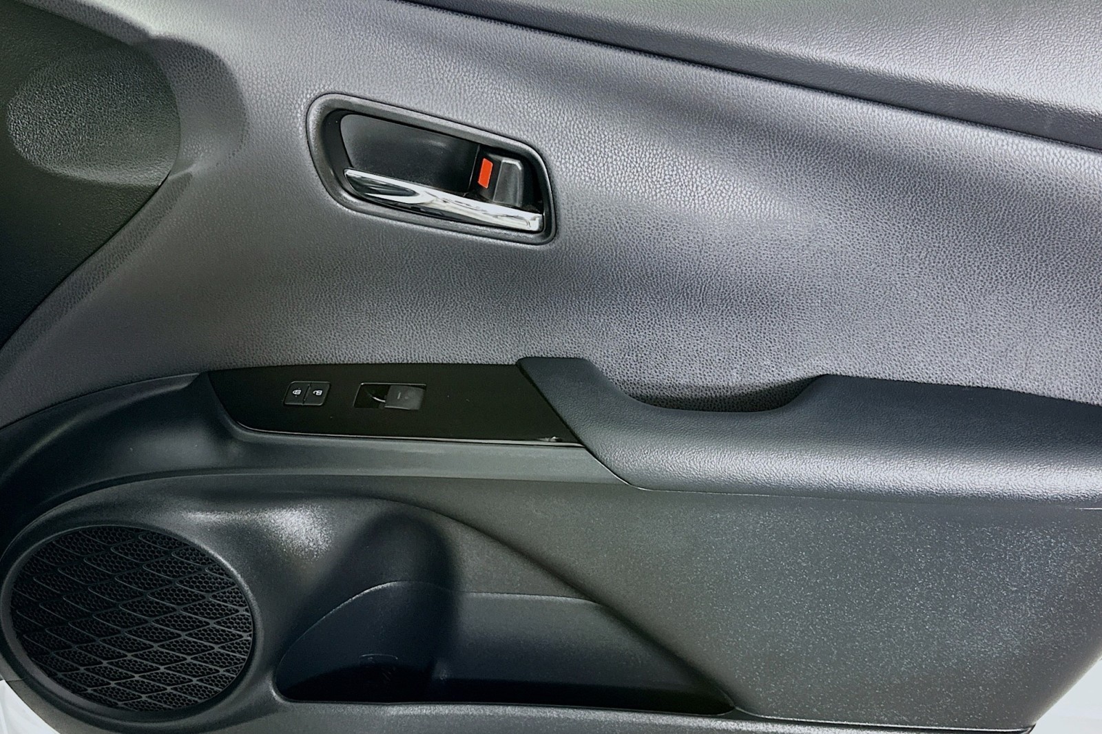 Used 2022 White Toyota Nightshade image 23