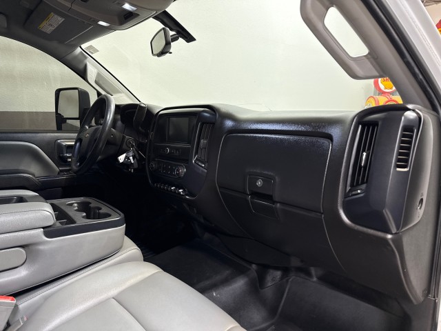 2020 Chevrolet Silverado MD 5500 Duramax RWD Utility/ Service Bed in , 