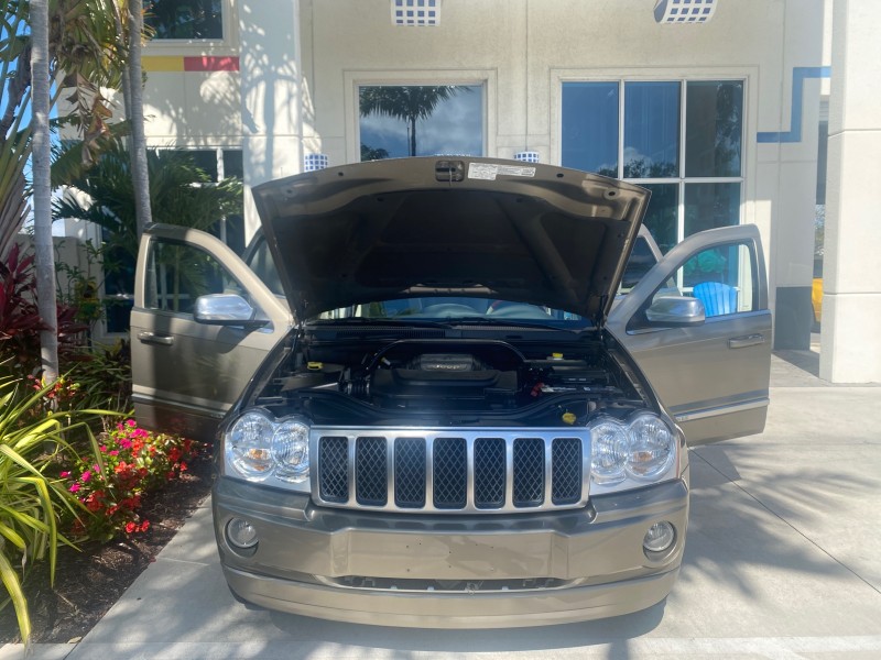 2006 Jeep Grand Cherokee Overland LOW MILES 57,372 1 OWNER 4WD in , 