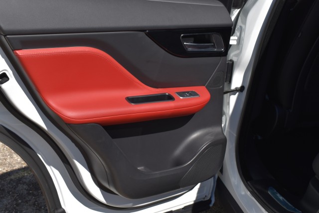 2020 Jaguar F-PACE Navi Leather Pano Roof Heated Front Seats Tech Pkg 33