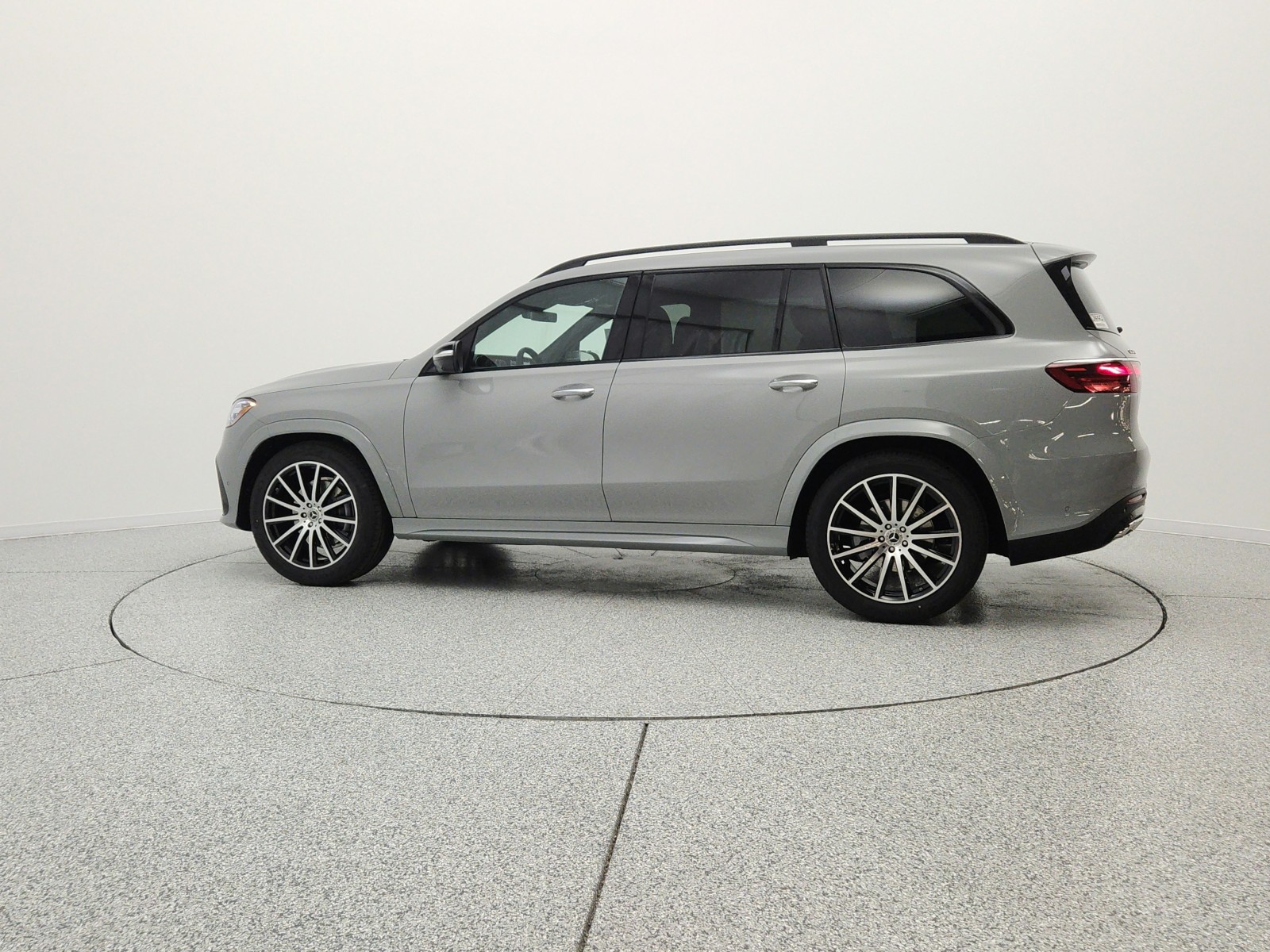 New 2026 MANUFAKTUR Alpine Grey Mercedes-Benz GLS 450 4MATIC® SUV image 8