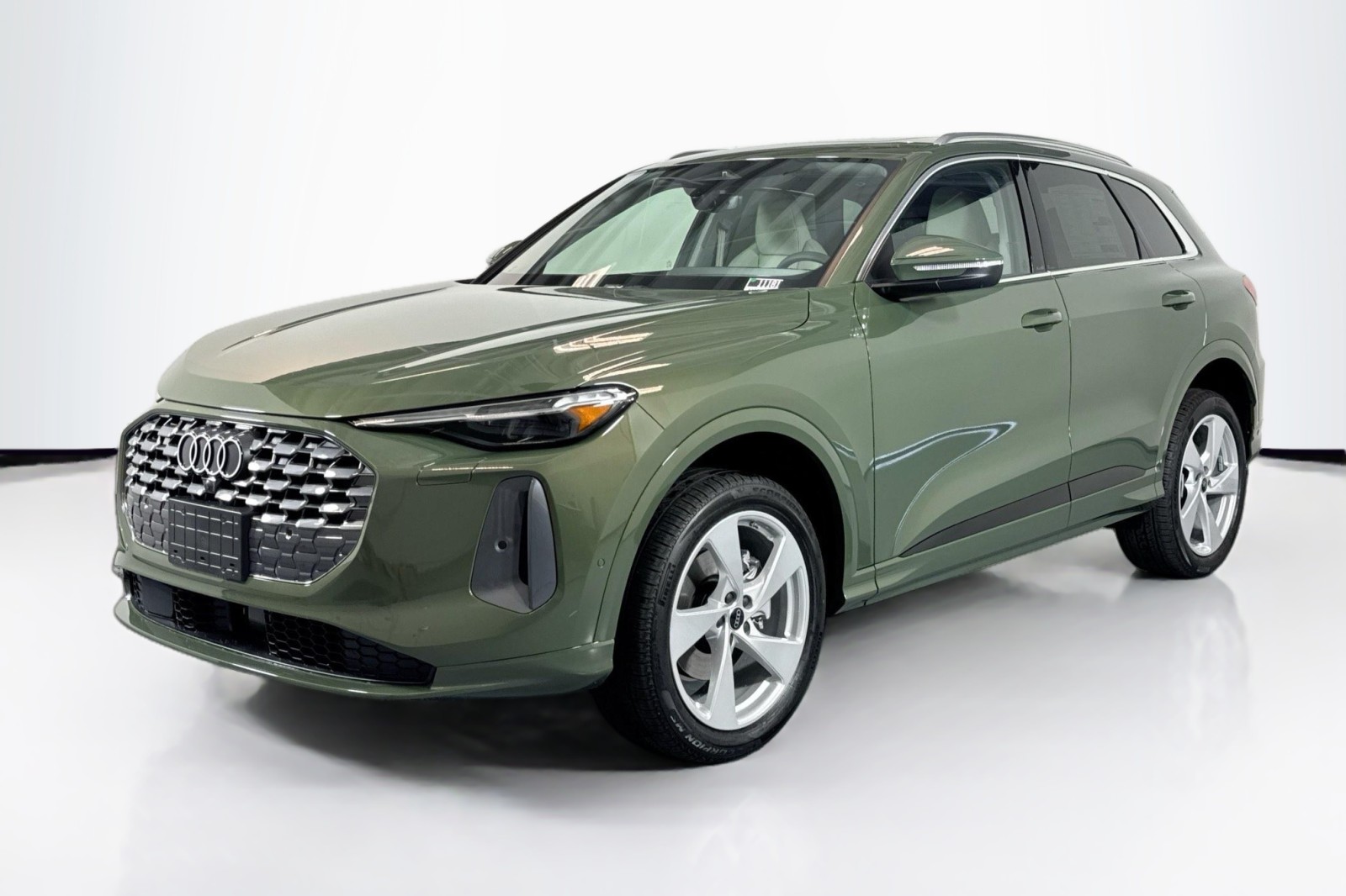 2025 Audi New Q5 Premium Plus's photo