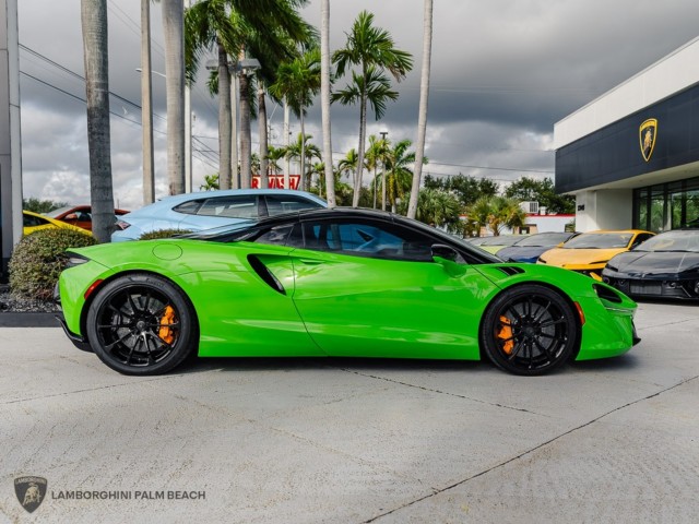 McLaren Artura