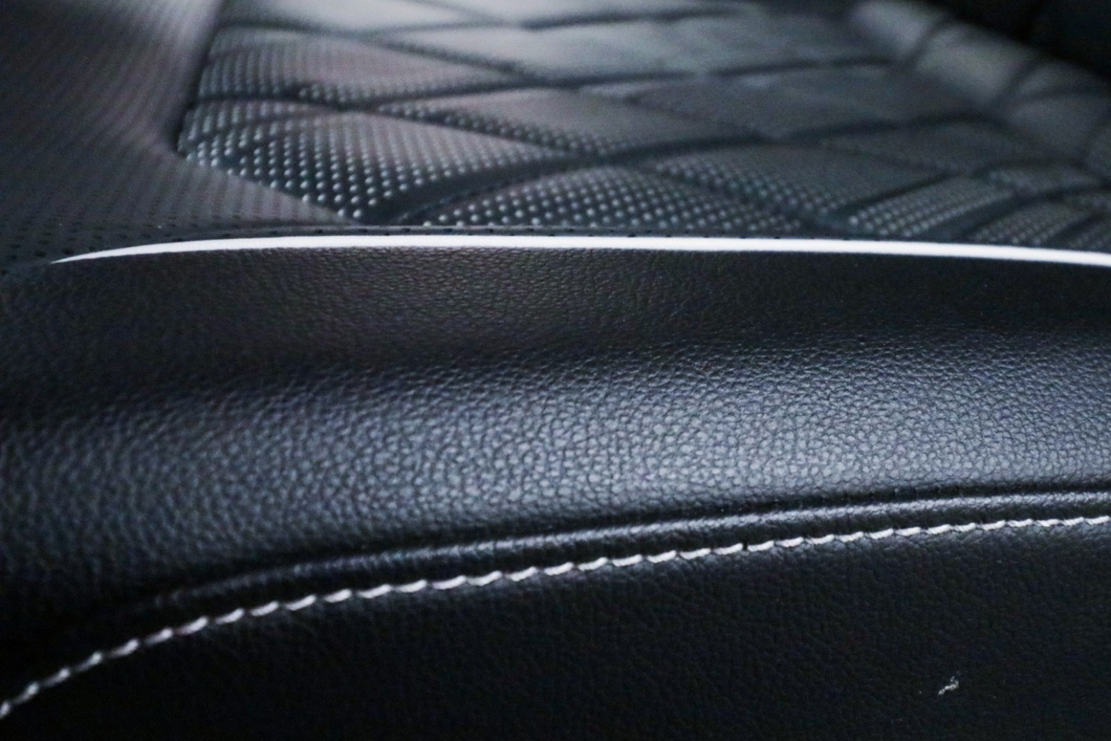 Used Car 2024 Volkswagen Atlas  2.0t Sel Premium R-line For Sale Under $40,000 In Austin, Texas