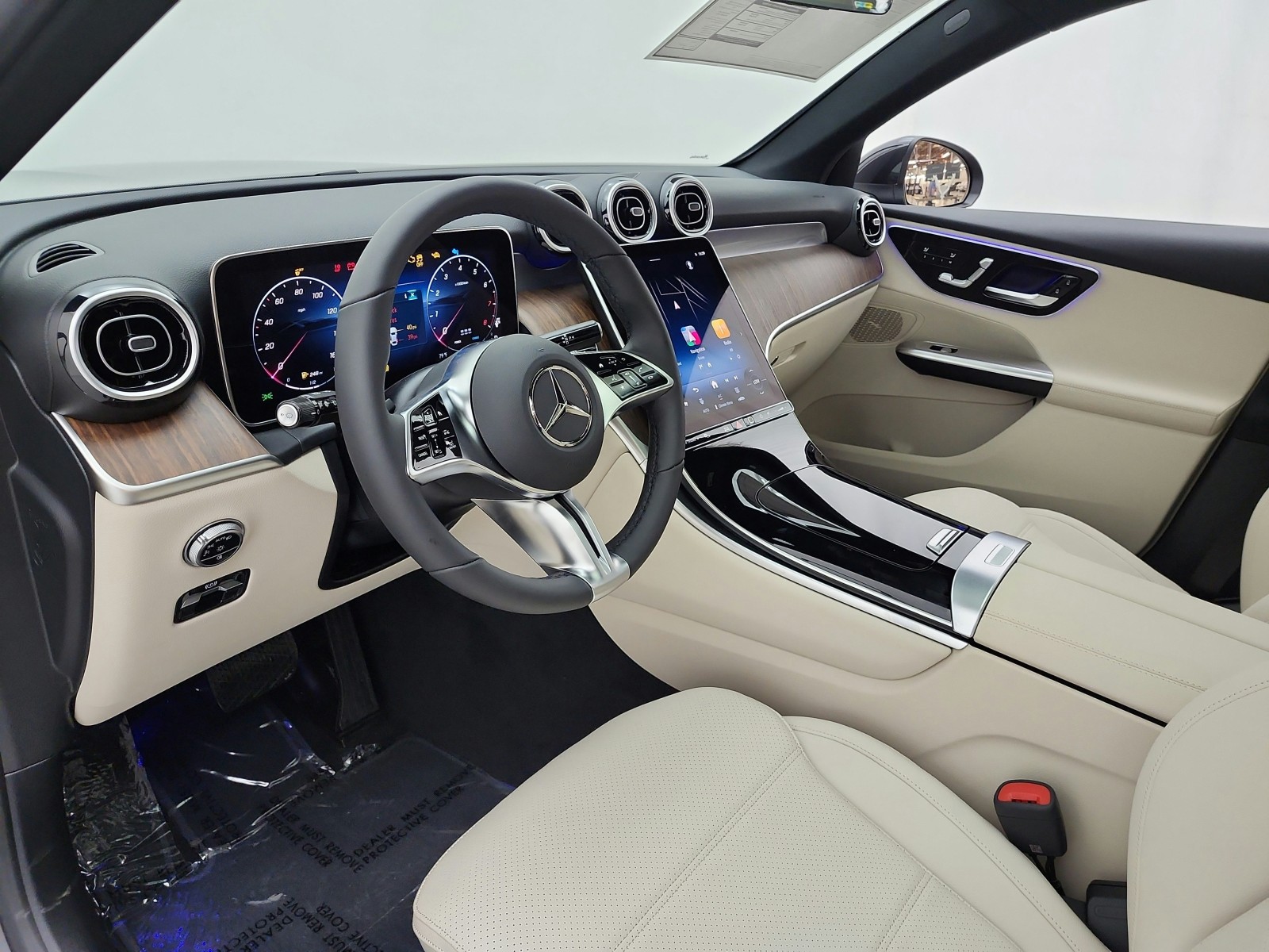 New 2027 Graphite Grey Metallic Mercedes-Benz GLC 300 SUV image 10