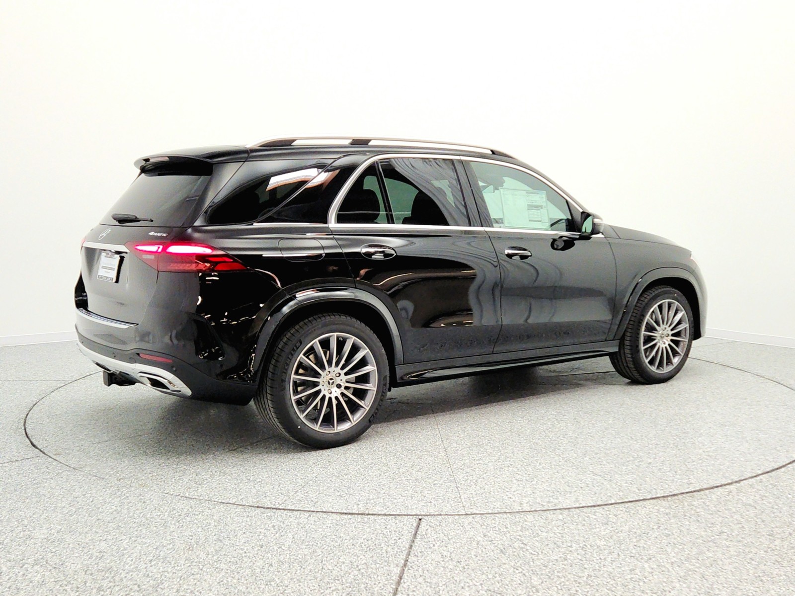 New 2026 Black Mercedes-Benz GLE 450 4MATIC® SUV image 5