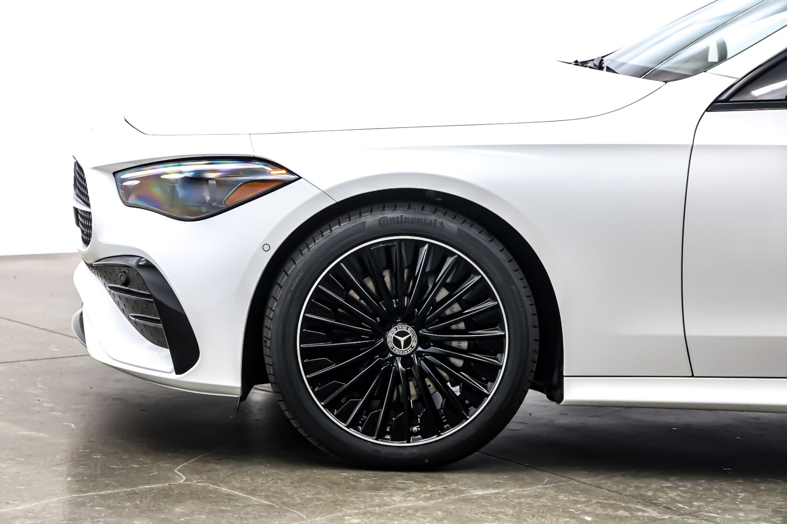 New 2026 Polar White Mercedes-Benz CLE 300 image 10