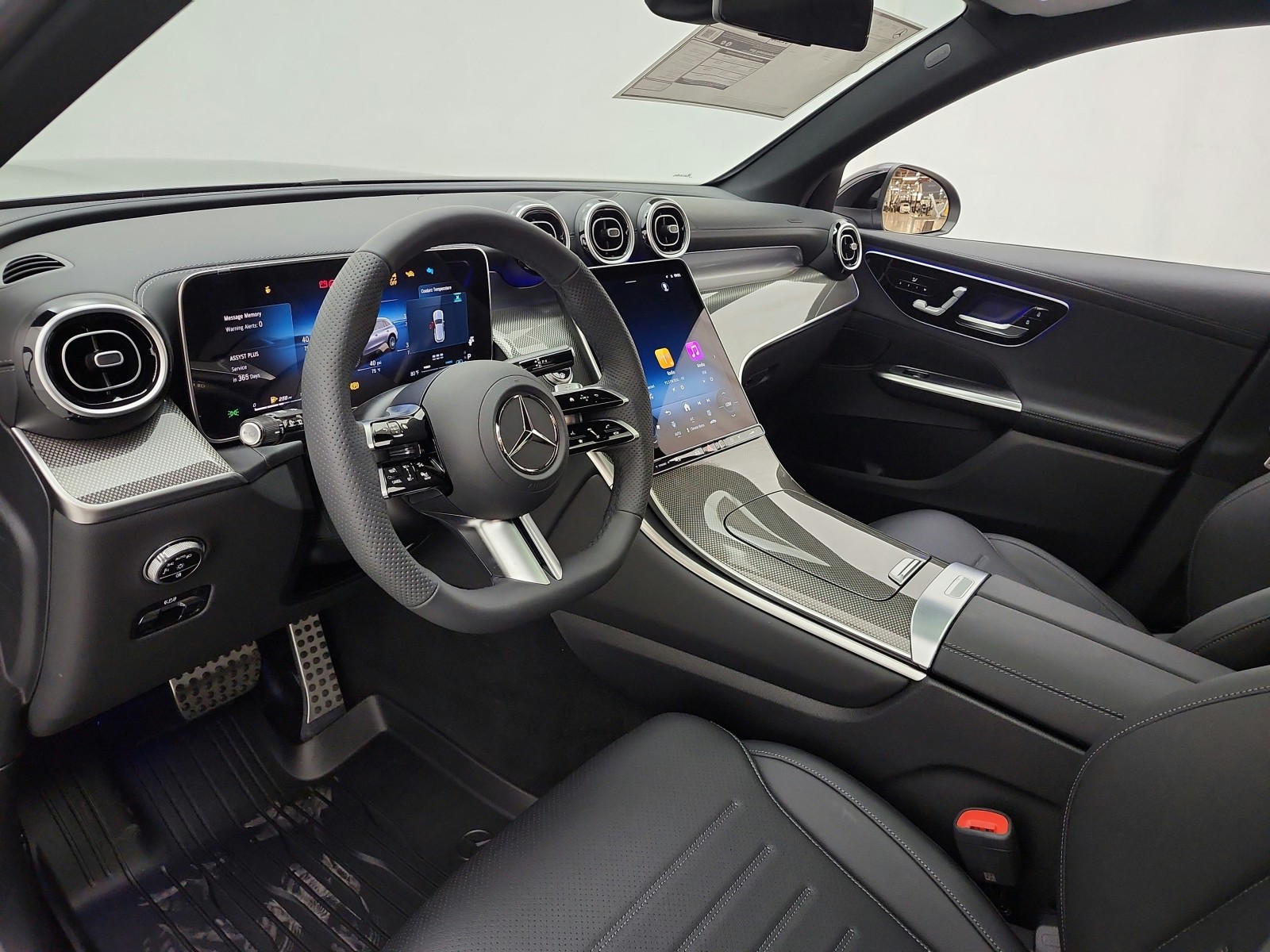 New 2027 Black Mercedes-Benz GLC 300 SUV image 10