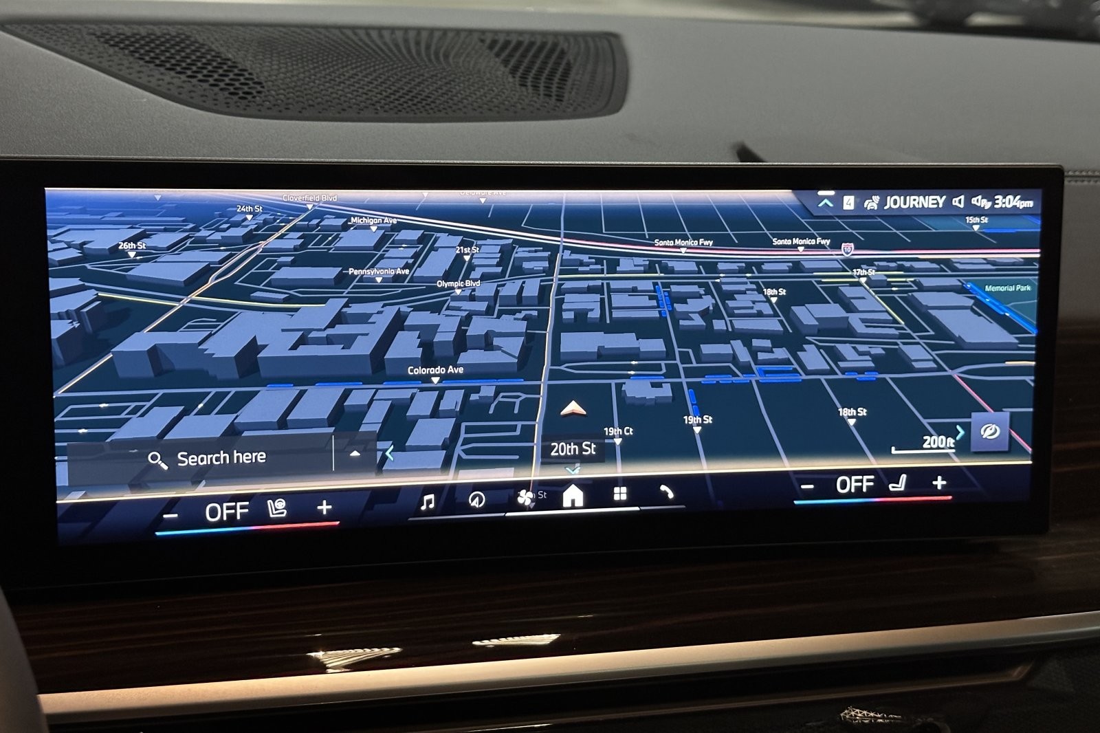 New 2026 Alpine White BMW xDrive40i image 18
