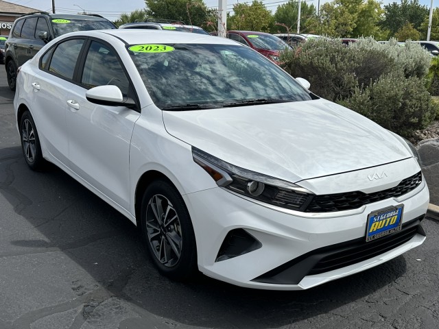  2023 Kia Forte LXS FWD   