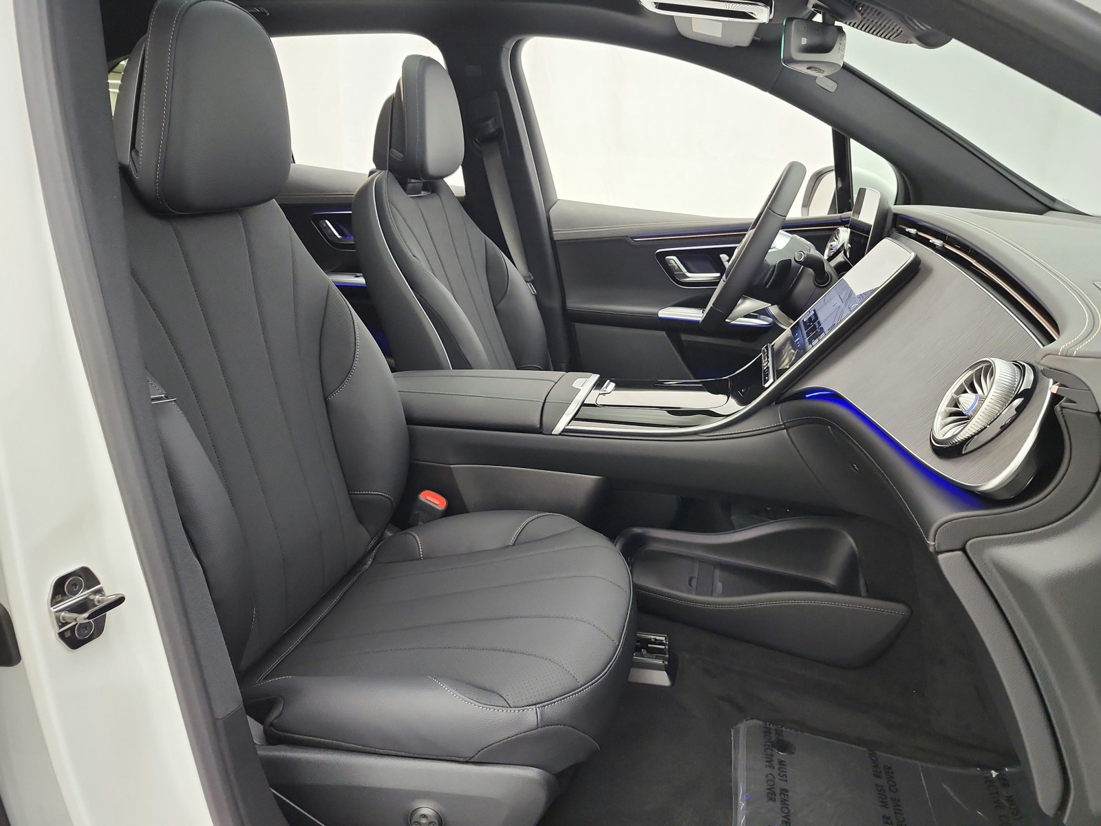 New 2026 Polar White Mercedes-Benz EQE 320+ image 14