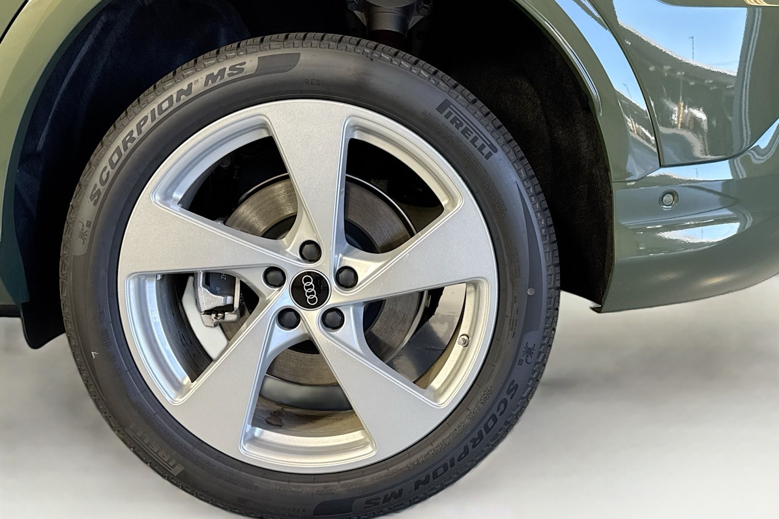 New 2025 District Green Metallic Audi Premium Plus 2.0 TFSI quattro image 10