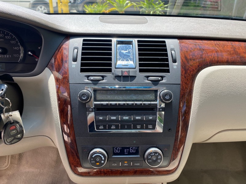2006 Cadillac DTS LOW MILES 58,287 in , 