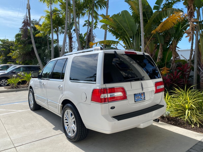 2010 Lincoln Navigator 4WD SUNROOF LOW MILES 31,209 in , 