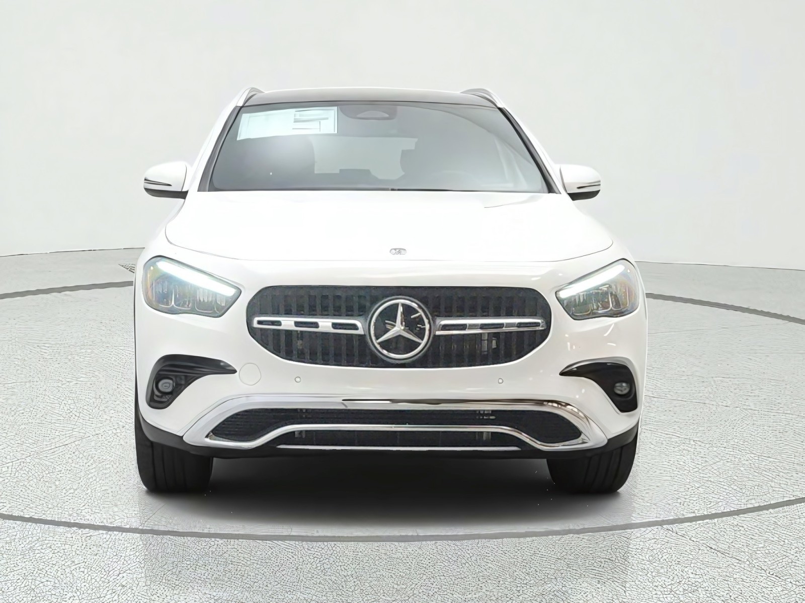 New 2026 Polar White Mercedes-Benz GLA 250 SUV image 2