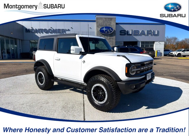 Oxford White 2023 Ford Bronco Outer Banks Advanced 2-Door 4WD SUV / Crossover Four-Wheel Drive Automatic