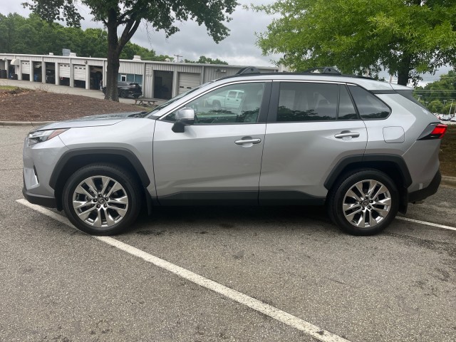 ToyotaRAV46