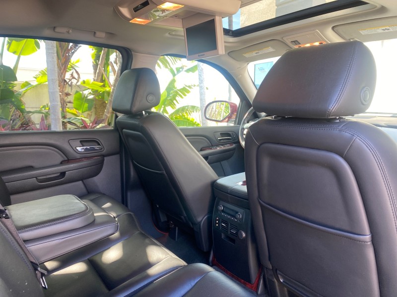 2007 Cadillac Escalade EXT LOW MILES 13,852 1 OWNER 4WD in , 