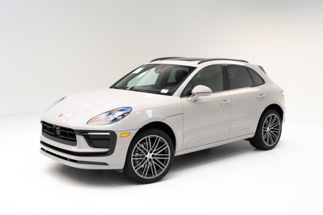 2025  Macan  in , 