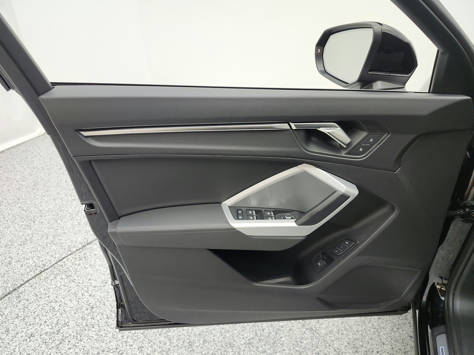 Used 2024 Mythos Black Metallic Audi S line Premium image 15