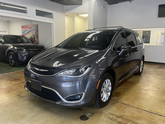 2018 Chrysler Pacifica Touring L 3