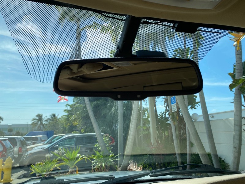 2010 Lincoln Navigator 4WD SUNROOF LOW MILES 31,209 in , 