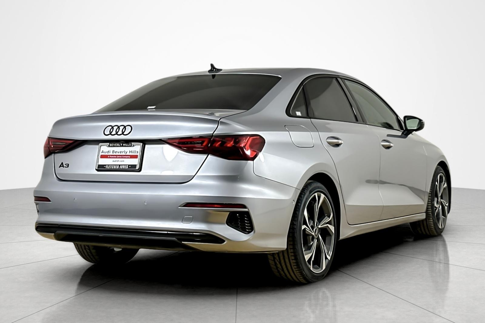Used 2023 Florett Silver Metallic Audi Premium 40 TFSI image 5