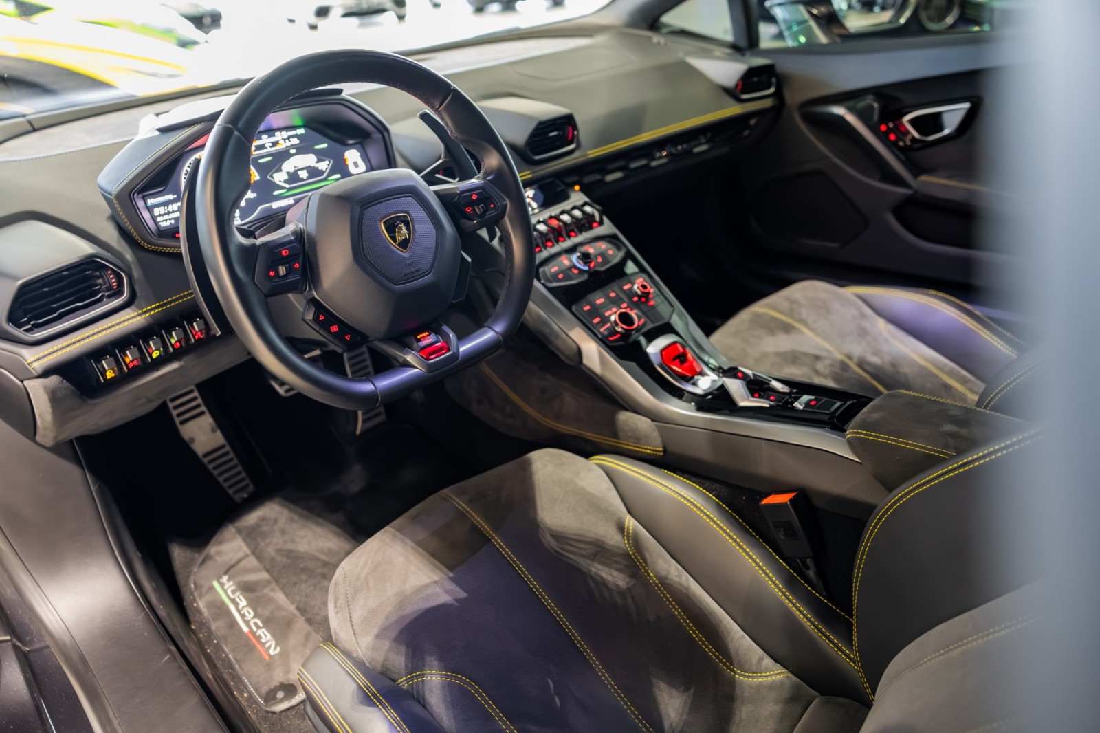 Used Car 2016 Lamborghini Huracan  Lp 580-2 - Lifting System + - $242,395 Msrp - Giano Wheels For Sale Under $240,000 In Boerne, Texas