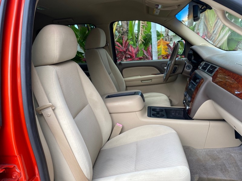 2009 Chevrolet Avalanche LT PU LOW MILES 58,696 in ,